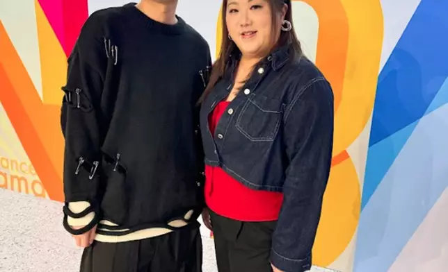 獲戰友何博文贈曲。