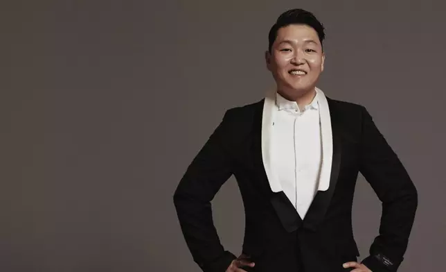 韓警方指PSY自2022年起開始接受遙距診症。P Nation官網圖片