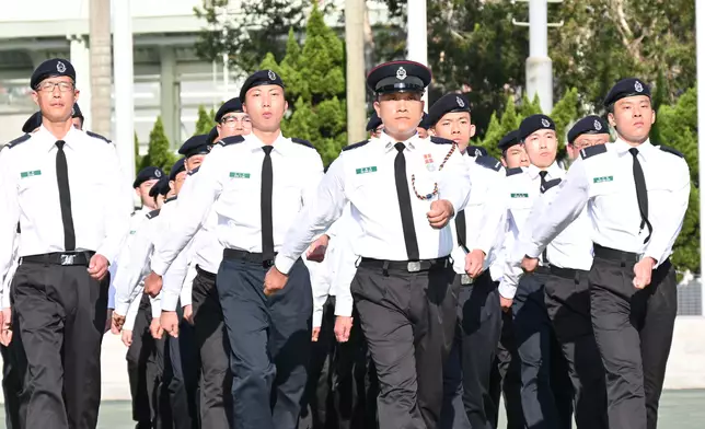 結業學員進行步操。 政府新聞處圖片