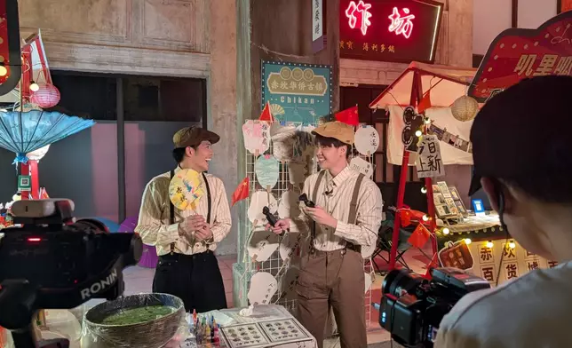 發掘兩個富有魅力的城市獨特的一面（CJ ENM提供圖片）