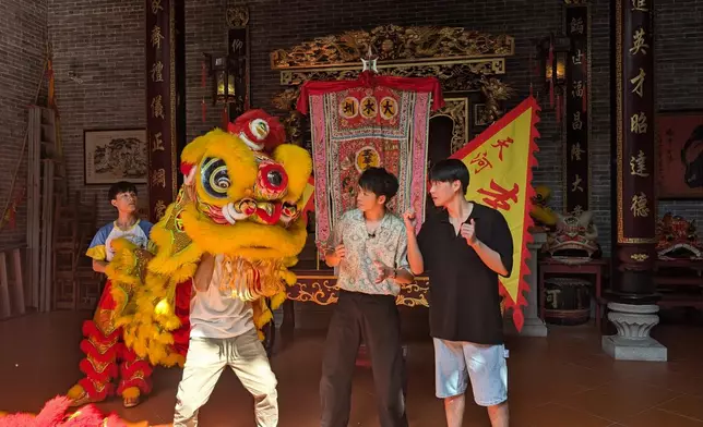 走訪多個年青人最喜歡的打卡地（CJ ENM提供圖片）