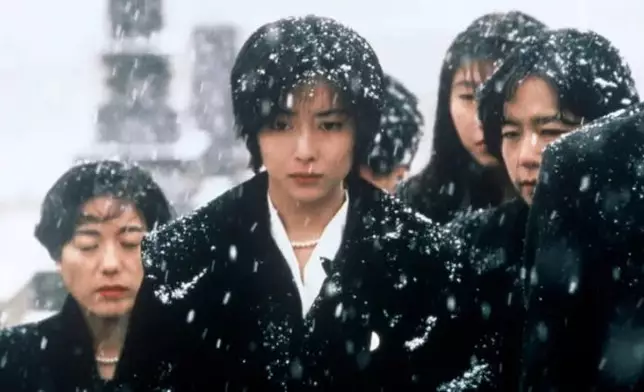 中山美穗1995年出演電影《情書》。