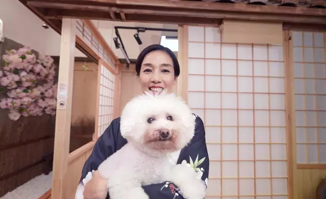 江美儀帶埋愛犬一齊影和服相，好有愛。