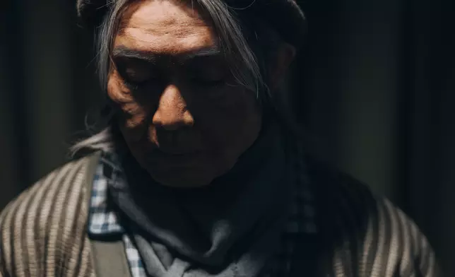 代入角色面對至親離世劇情。