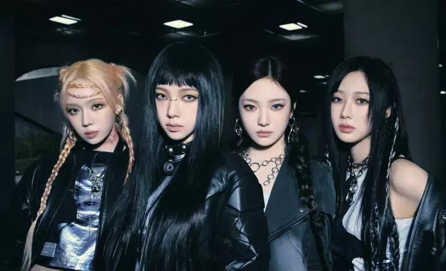 女團aespa日前到中國內地舉行簽售會（aespa twitter圖片）