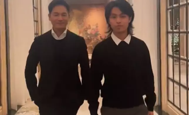 兩人差不多高度