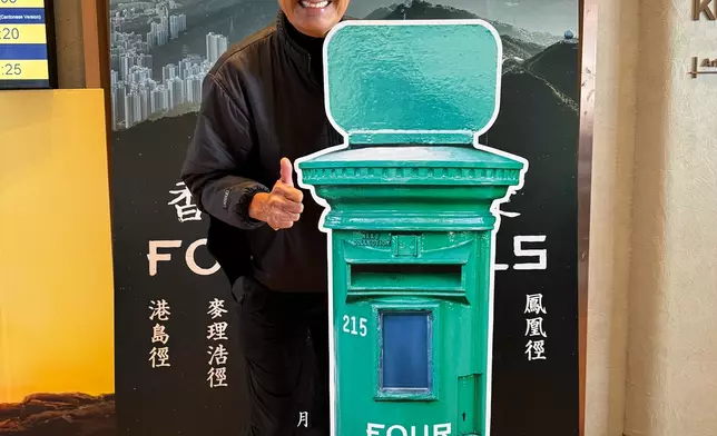 周潤發親臨戲院觀賞《香港四徑大步走》。