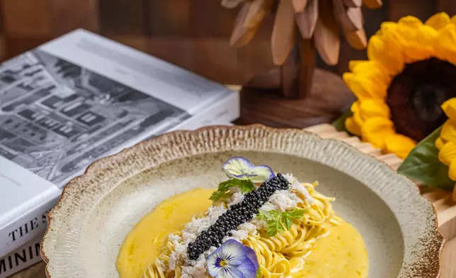 黑魚子蟹肉芝士汁燴鮮蛋麵$168