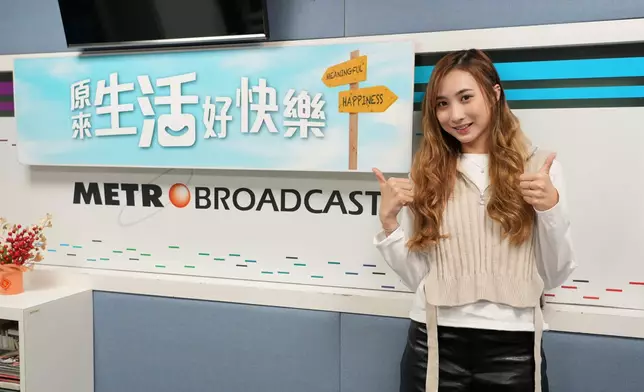 Yumi在節目中分享如何兼顧學業和拍劇。