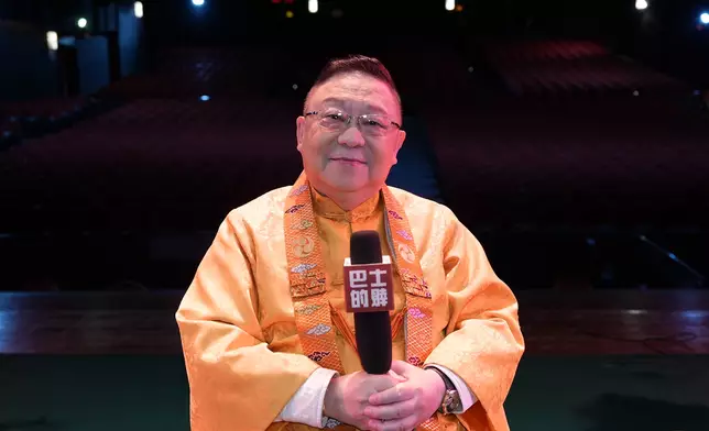 李居明以樂觀心態面對新光戲院結業。（本網記者攝）