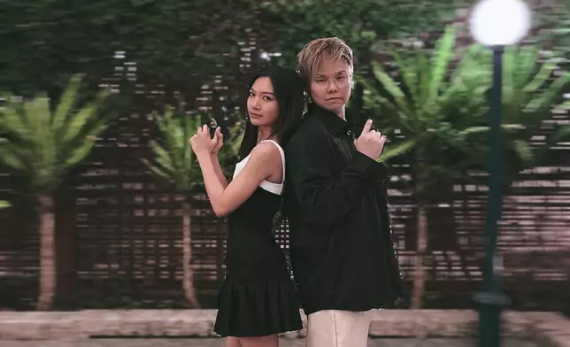 拍攝首部跨國女同性微電劇《心弦隱動》。