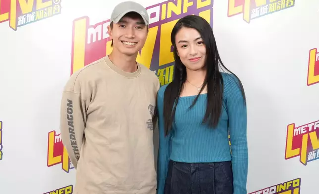 歌手陳柏宇和香港女子羽毛球運動員吳芷柔（Yoyo）接受《勁爆樂勢力之我們的驕傲》特備環節訪問