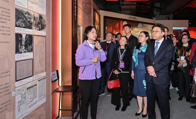 勞福局局長孫玉孫玉菡與社福機構主席參觀國家安全展覽廳致辭（政府新聞處圖片）