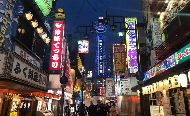 大阪通天閣。巴士的報記者攝