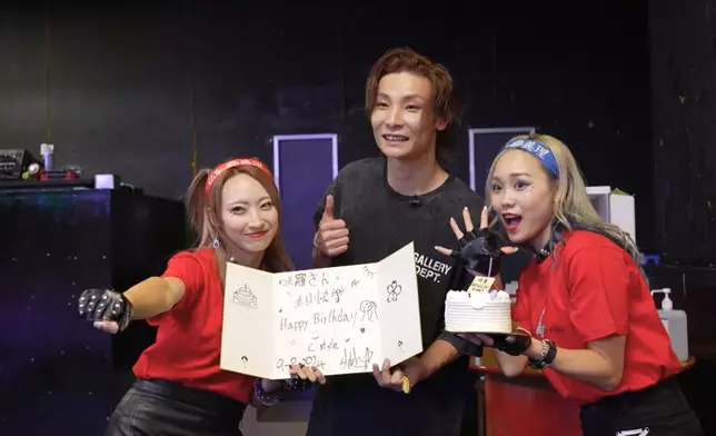Stick欣賞不良女團C Style地下演出。