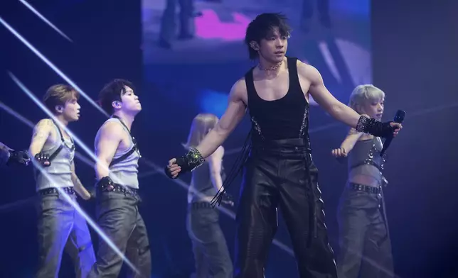 Ian望跟觀眾「同甘共苦」享受「淚之盛宴」。