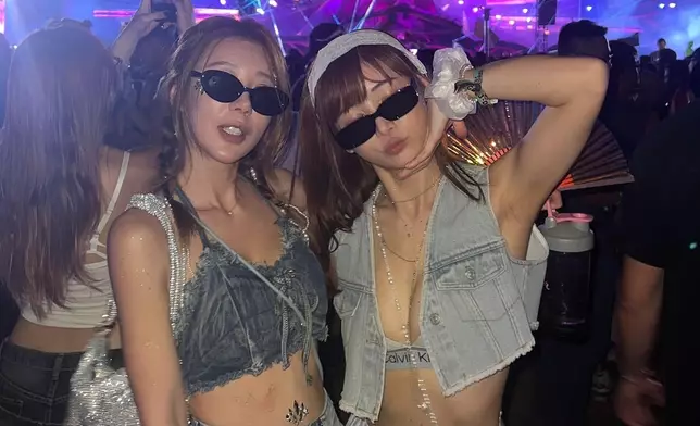 簡淑兒的牛仔Look更令人眼前一亮！