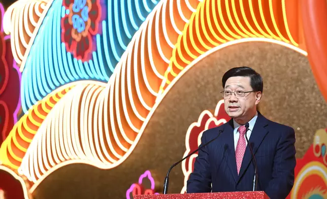 行政長官出席「2025新春國際匯演之夜」致辭 （附圖） 政府新聞處圖片