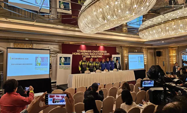 周日馬拉松賽事，警方在港九新界展開大規模封路措施