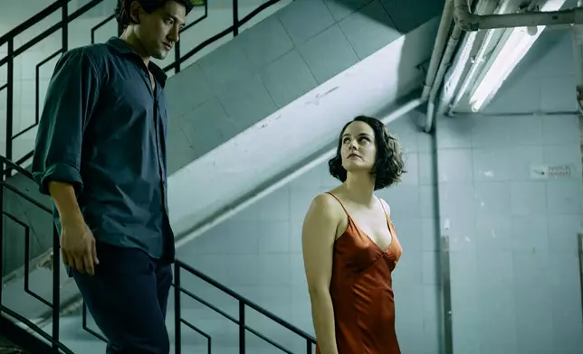 《艾曼紐》劇照