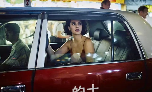 《艾曼紐》劇照