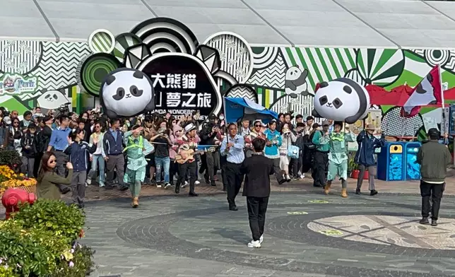 巴士的報記者攝