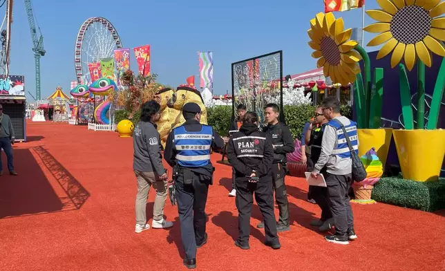 警務處及消防處於10日聯同「友邦嘉年華」主辦方舉行跨部門應變演習。