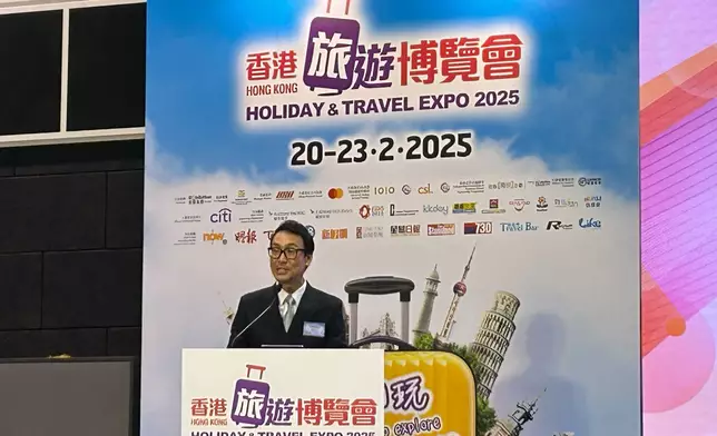展覽集團有限公司主席王學譜致辭。巴士的報記者攝