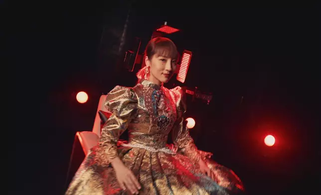 曹越