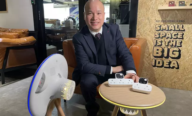 Momax營運總監鍾孝揚表示，多功能咖啡桌，為現代小型住宅提供整潔高效的生活體驗。