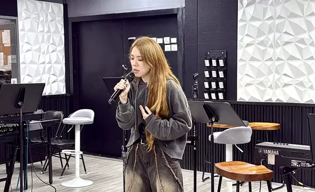 她呼籲到場fans歡迎以女王打扮到場