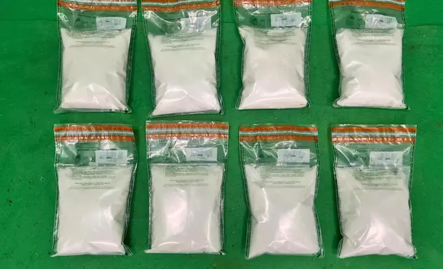 檢獲的懷疑「太空油毒品」。政府新聞處圖片