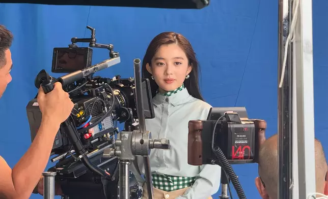 Hazel將全身投入演藝圈。