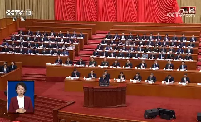 第十四屆全國人大三次會議今早9時在北京人民大會堂開幕，總理李強將發表政府工作報告。央視直播截圖