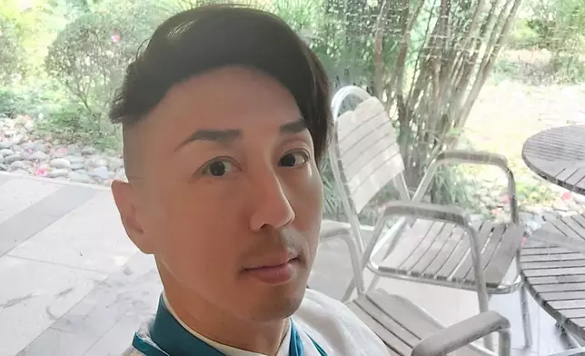 戴耀明去年被發現在茶餐廳打工。