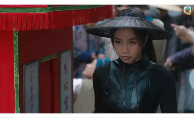 Honey呢個Look又幾型。