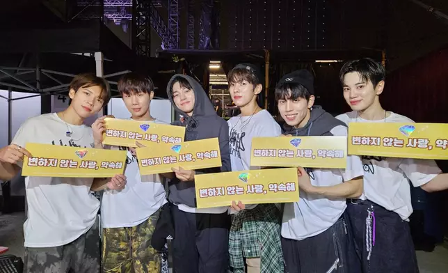 上周六3月1日在香港舉行巡迴演唱會（INFINITE官方Twitter圖片）