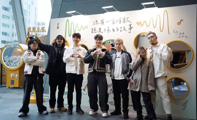一眾SONY MUSIC歌手隨時快閃朗豪坊，當值做愛情顧問。