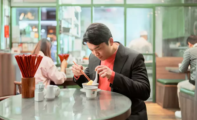 滙豐信用卡與安成宰心繫香港美食，期望透過《最紅大廚》料理真人騷，找出城中隱世廚藝高手，透過社群力量撐起香港飲食業。