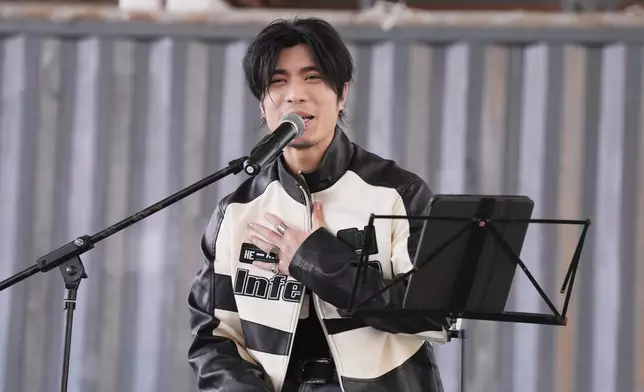 指《晨星》這首歌正是記載着他人生最失意時候。