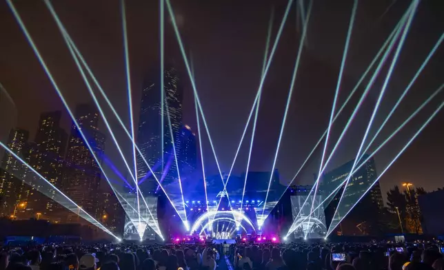 INFINITE以整齊刀群舞著稱（主辦單位提供圖片）