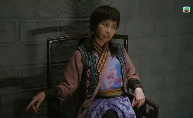 原來「哨牙珍」真身係歌蓮神教嘅聖女，嘩，Honey個樣咁奸得唔得架。