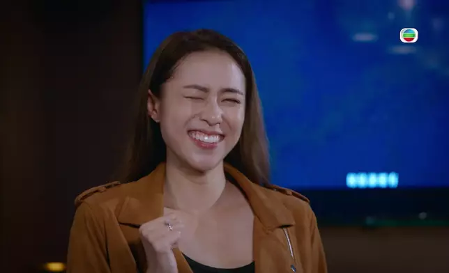 呢個單眼撒嬌好cute啫。