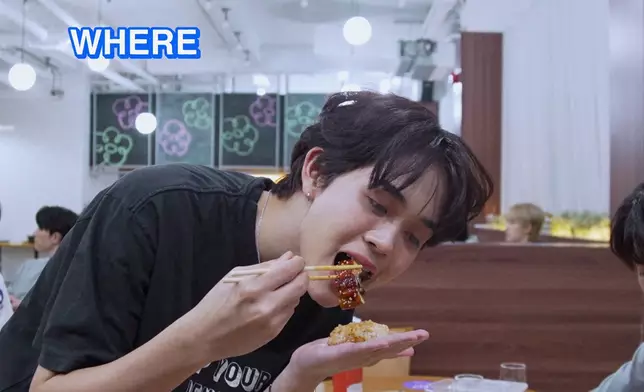 Lisa請全部學員食火鍋及壽司。