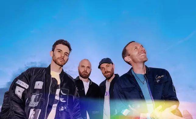 英國樂隊Coldplay香港站4場巡迴演唱會昨晚（8日）假啟德體育園開鑼，吸引不少圈中人捧場！