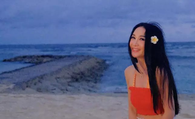 溫碧霞新片《謊島美人魚》將於復活節檔上畫。