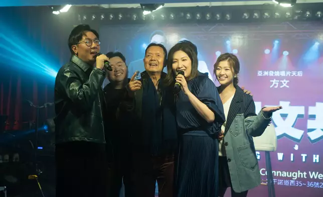 吳大強也技癢要上台獻唱！