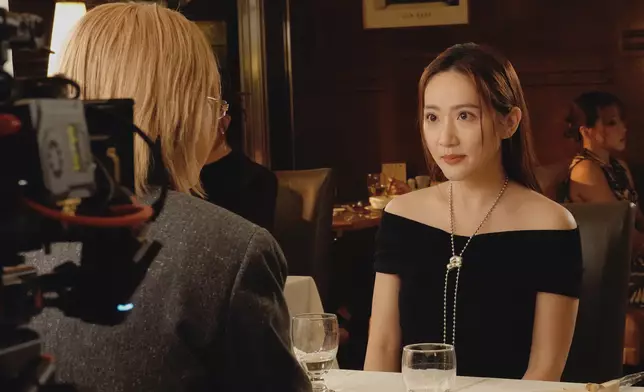 與「文青女神」吳海昕打戲連場。