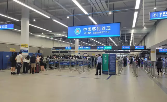 皇崗口岸。資料圖片