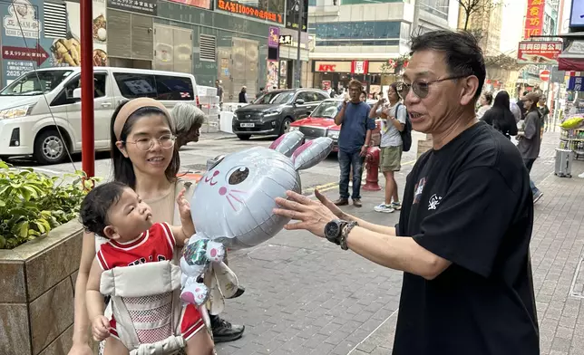袁富華
